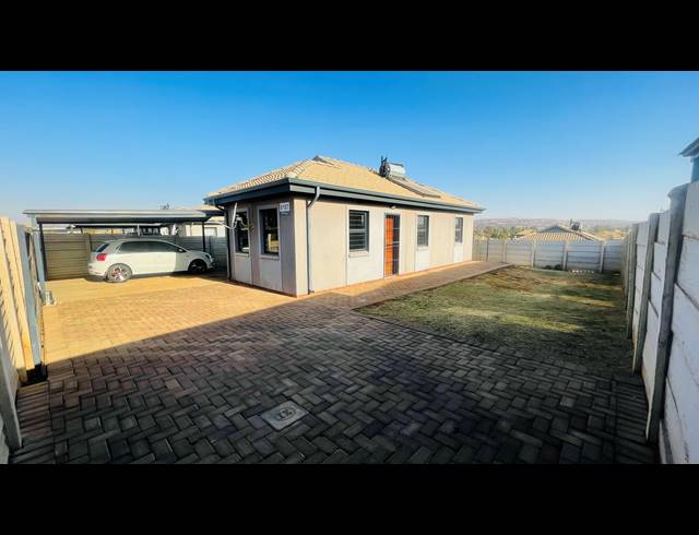 3 BEDROOM FREESTANDING SOLD IN LOTUS GARDENS